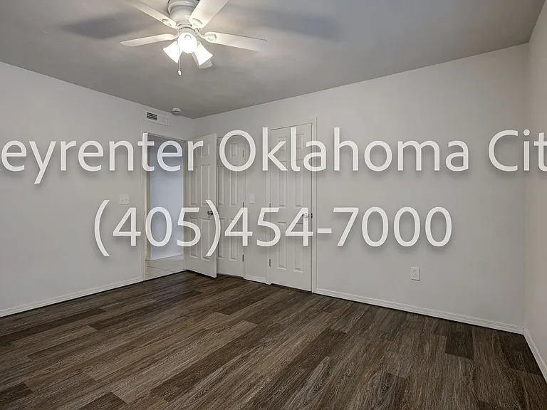 6554 N. Meridian Ave. Townhouse — Photo 27