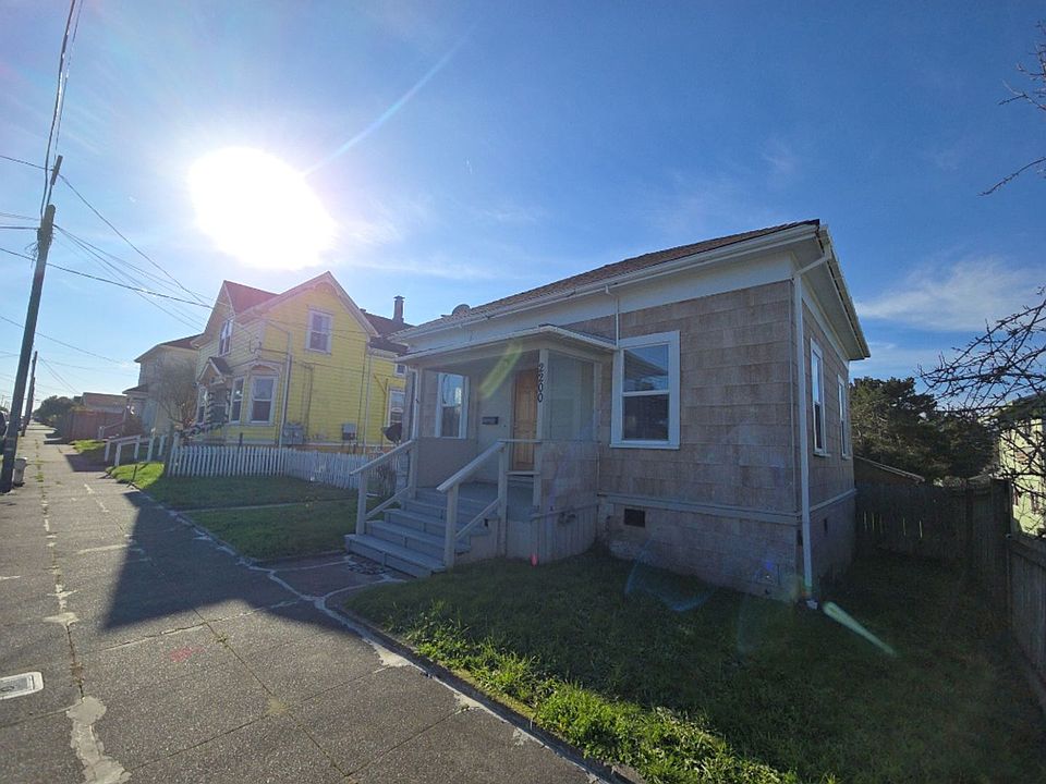 1st image of 2200 Union St