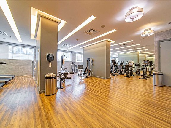 4th image of 155 Yorkville Ave #1517