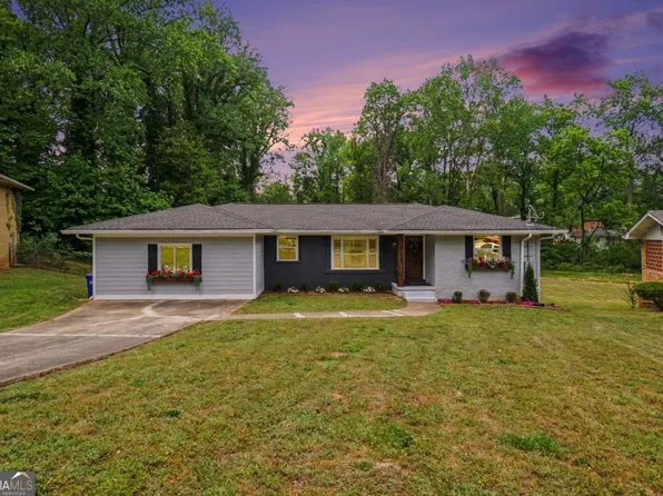 3152 Columbia Woods Dr, Decatur, GA 30032