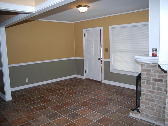 5th image of 2514 Primrose Ave