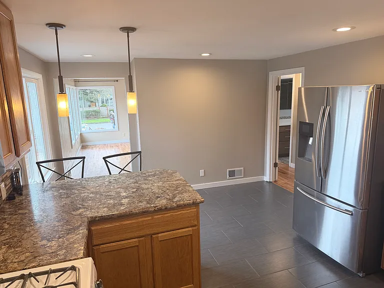 3138 N Mullen St — Photo 6