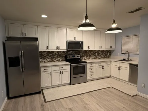 4050 Pacific Harbors Dr, Las Vegas, NV