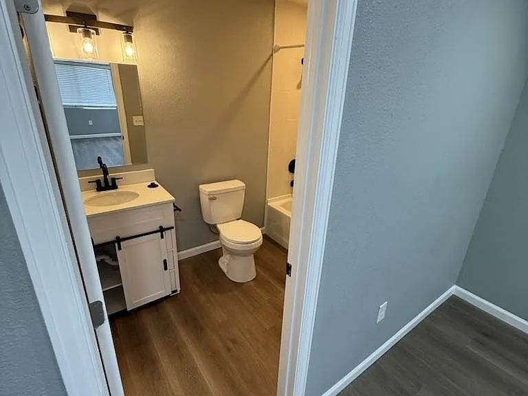3600 E Uintah St #A — Photo 25