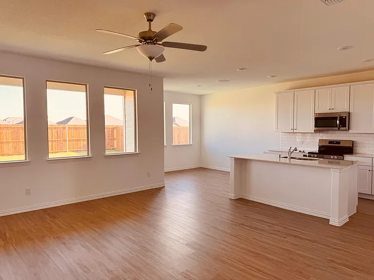 209 Ardsley Ln — Photo 10