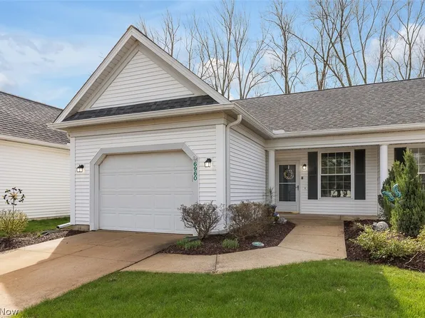 6960 Cottage Cir, North Ridgeville, OH 44039