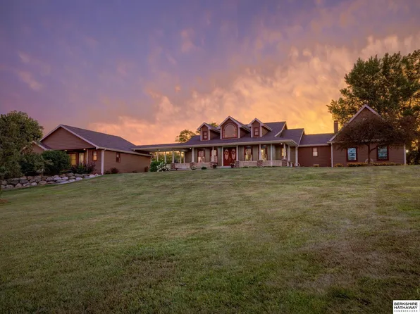 7986 84th St, Nehawka, NE 68413