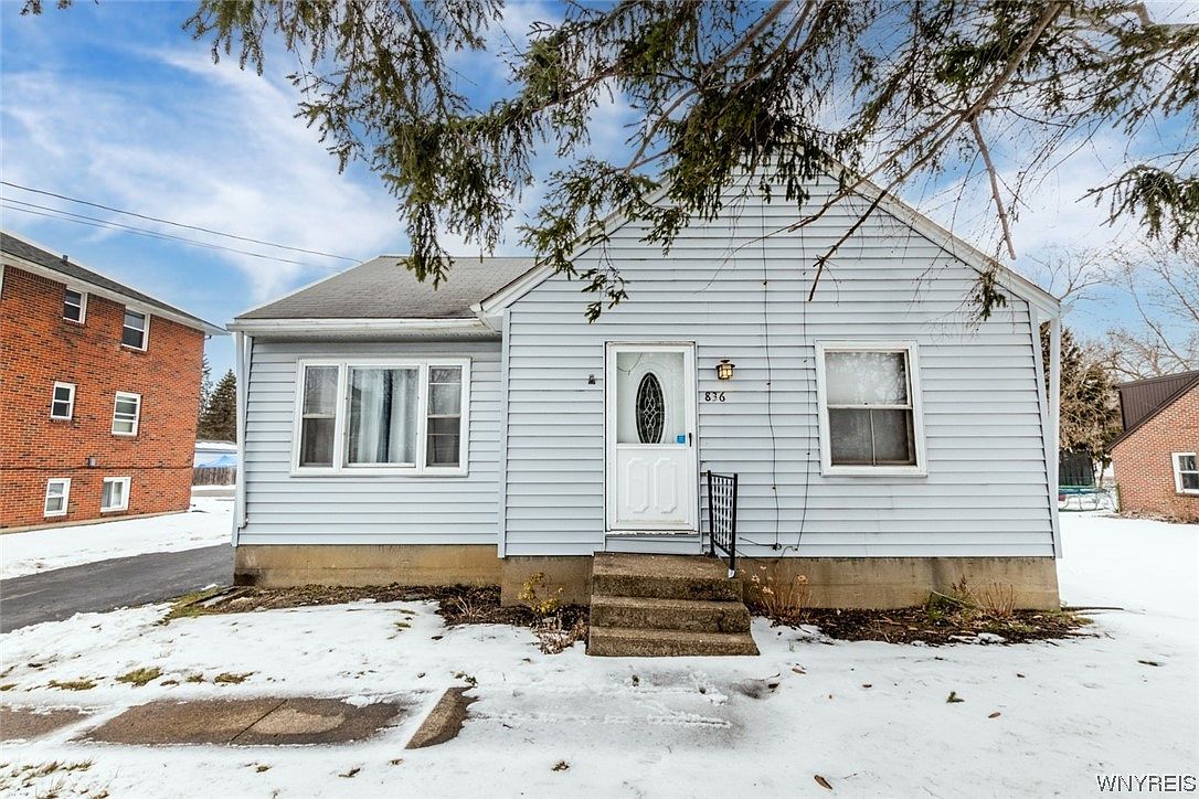 836 E Robinson St, North Tonawanda, NY 14120 Zillow