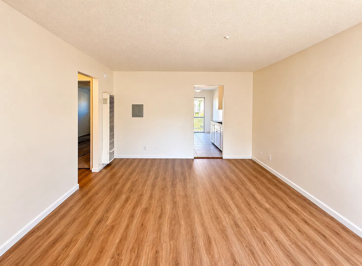 Cozy 1-Bedroom Apartment in Santa Rosa — Photo 2