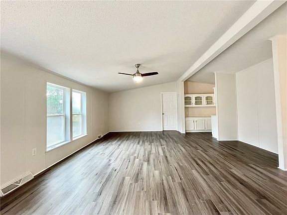 2nd image of 7810 Maryland Ave