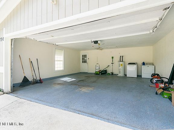 3rd image of 7176 KNOTTS LANDING Court