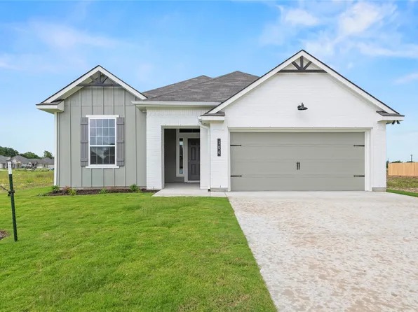 106 Jenjira Way, McGregor, TX 76657