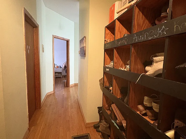 19 Ashford St #1 — Photo 12