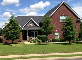 810 Blueridge Dr, Murfreesboro, TN 37129