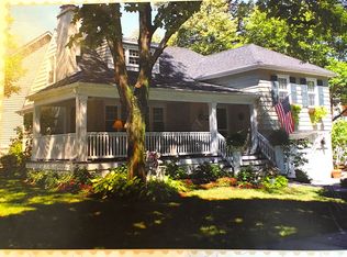 706 Highland Ave, Glen Ellyn, IL 60137