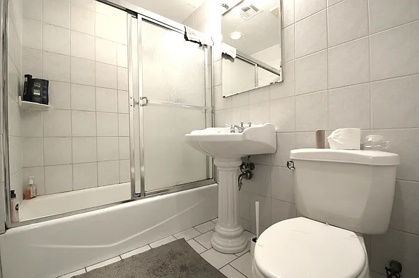 Rented by Bold New York | media 36