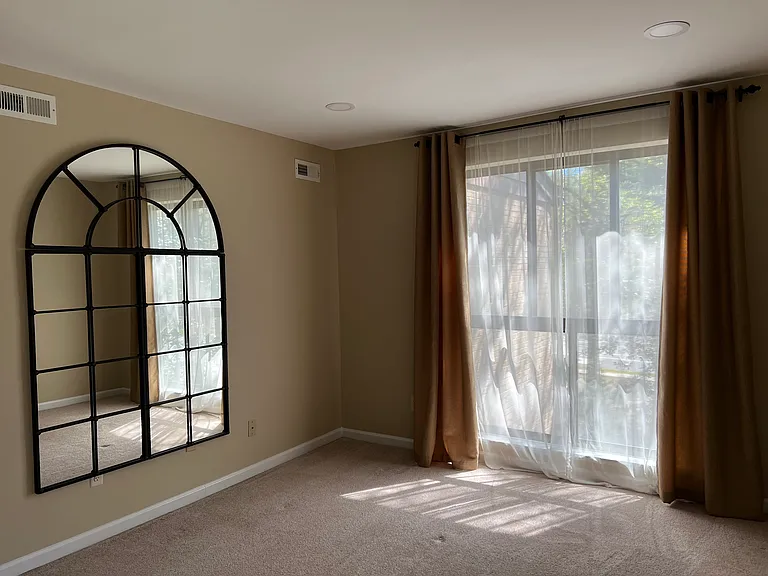 2037 Royal Fern Ct #22C — Photo 12