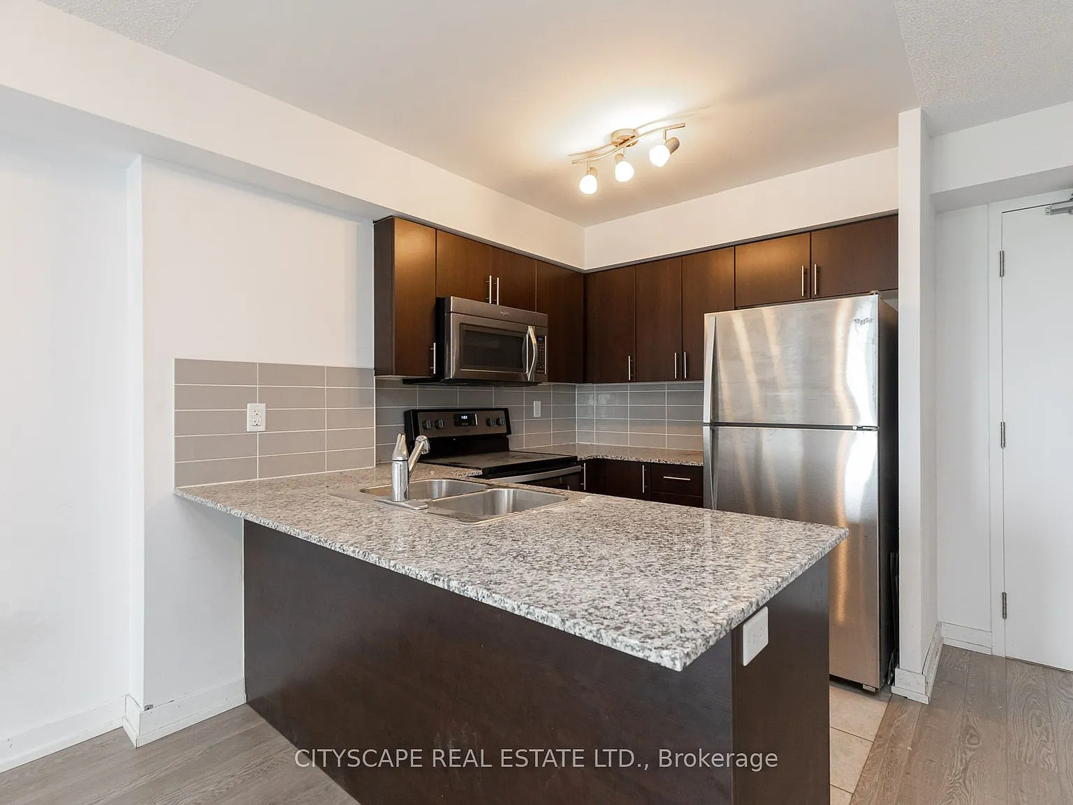 Fuse Condominiums — Photo 3