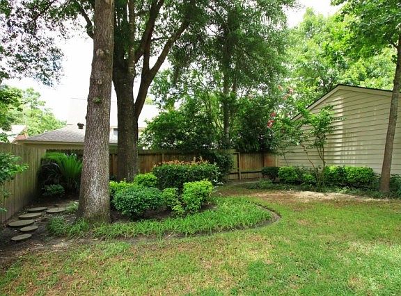 4th image of 3811 Scenic Valley Dr
