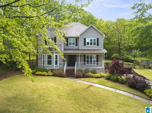 105 Grove Hill Dr, Alabaster, AL 35007