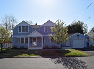 1325 Willow Dr, Wall Township, NJ 08750