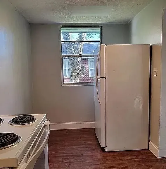 3359 Columbus Ave — Photo 4