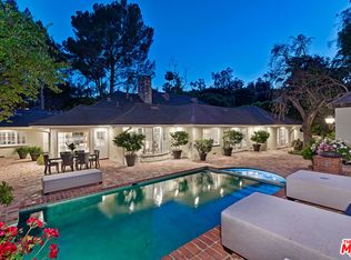 1124 Laurel Way, Beverly Hills, CA 90210