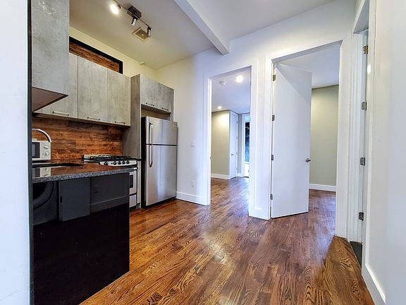 2nd image of 1400 Bedford Ave #1G