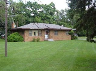 704 Rosehill Rd, Jackson, MI 49202