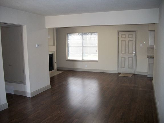 3rd image of 5113 Nancy Ln