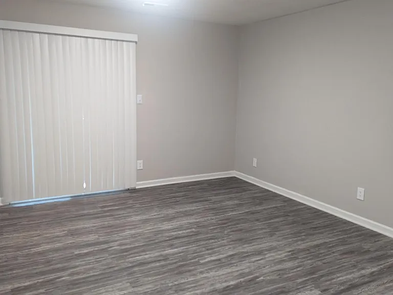 2908 W Florida St — Photo 4