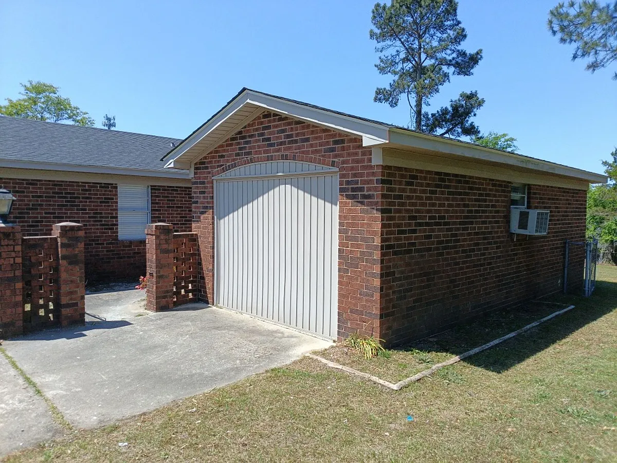 Building Photo - 109 Highview Dr