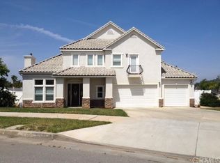 316 Silvertree Ln, Redlands, CA 92374