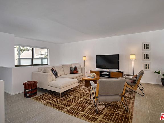 3rd image of 1820 Montana Ave APT 1