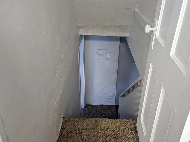 1207 Court St — Photo 16