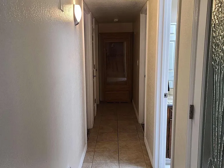415 Corvair Dr — Photo 18