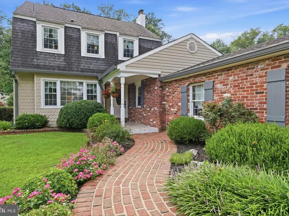 4606 Garland Rd, Bensalem, PA 19020