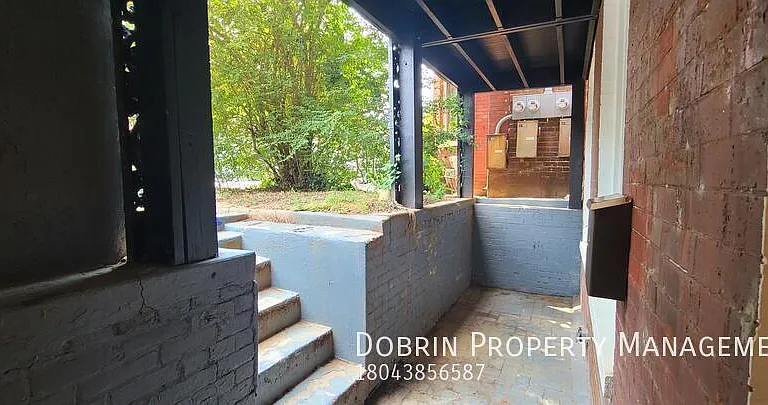 106 E Clay St #B — Photo 3