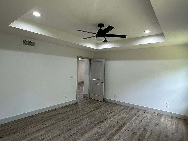 165 Mesa Dr — Photo 28