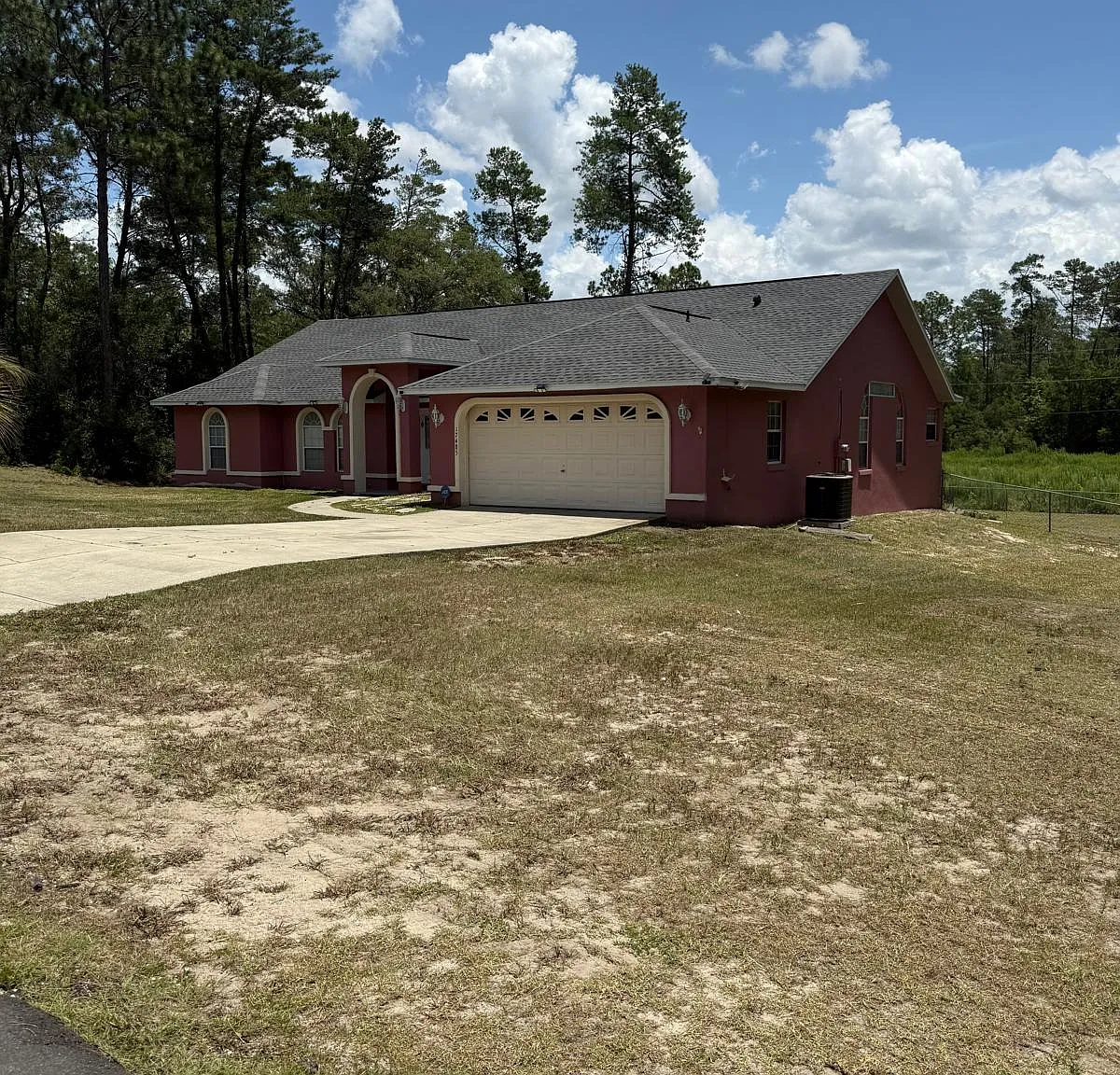 3 bed, 1832 sqft, $2,000 — Photo 1