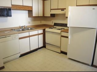132 W Johnson St #11, River Falls, WI 54022