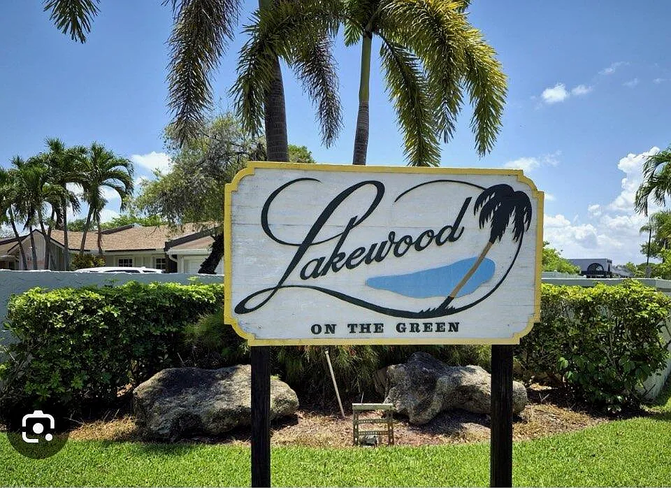 5545 N Lakewood Cir N #425