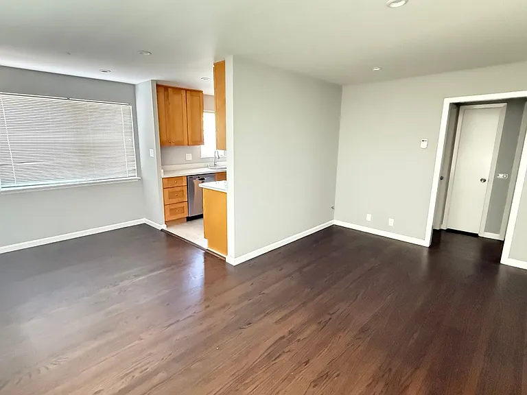 610 Ansel Rd — Photo 4