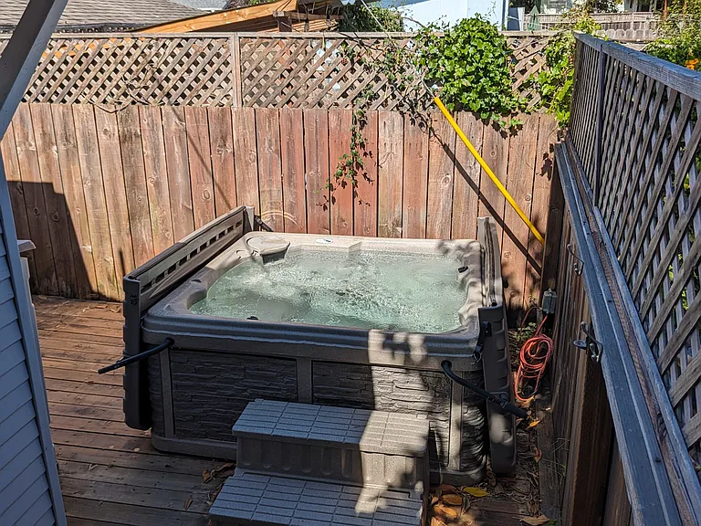 1011 Seabright Ave #1/2 — Photo 8