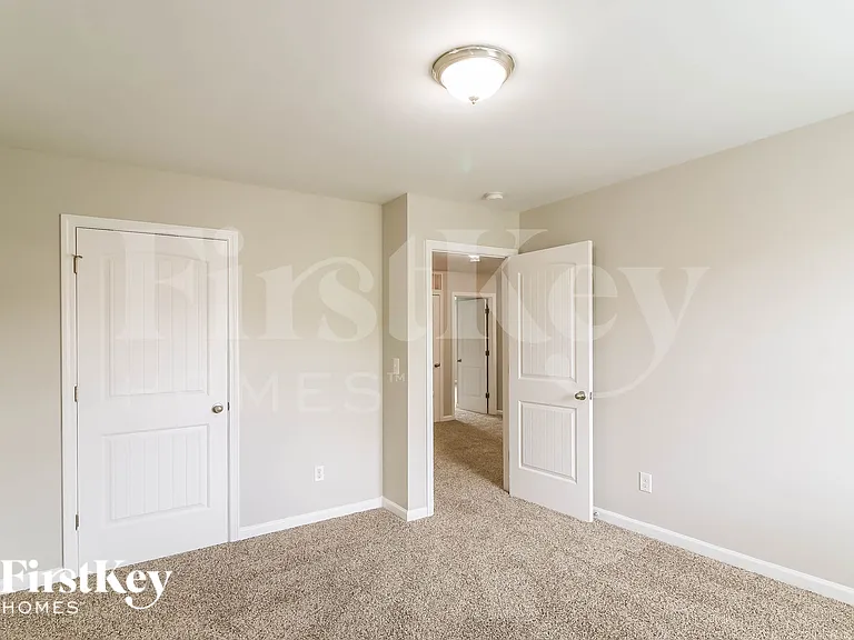 5519 Luther Ct — Photo 14