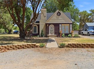214 N Broadway Ave, Hobart, OK 73651