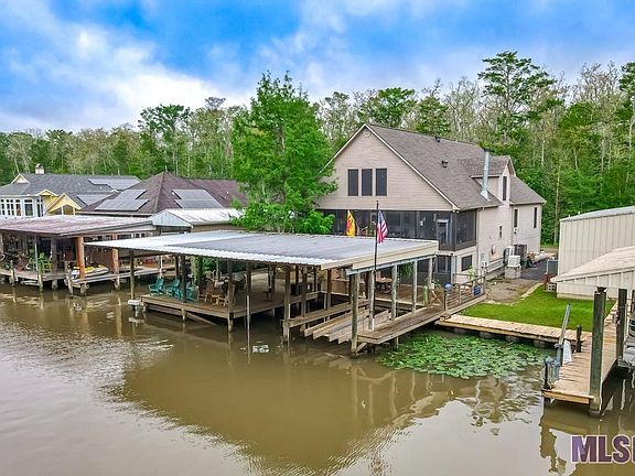 2nd image of 23034 Chene Blanc Ln