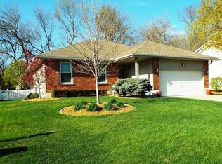1135 SW Eastman Ct, Blue Springs, MO 64015