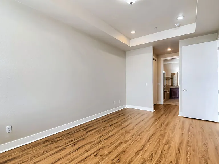 1488 Madison St #505 — Photo 9