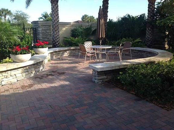 4th image of 129 Riverwalk Cir W